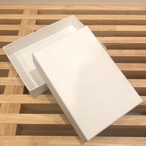 FREE ADD ON (with purchase) Small White J Crew gift box - Picture 5 of 6